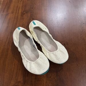Tieks Diamond White Croc Ballet Flat Size 6